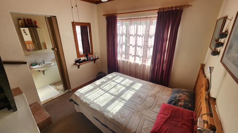 4 Bedroom Property for Sale in Noorsekloof Eastern Cape